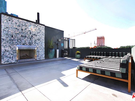 3rd image of 849 South Broadway