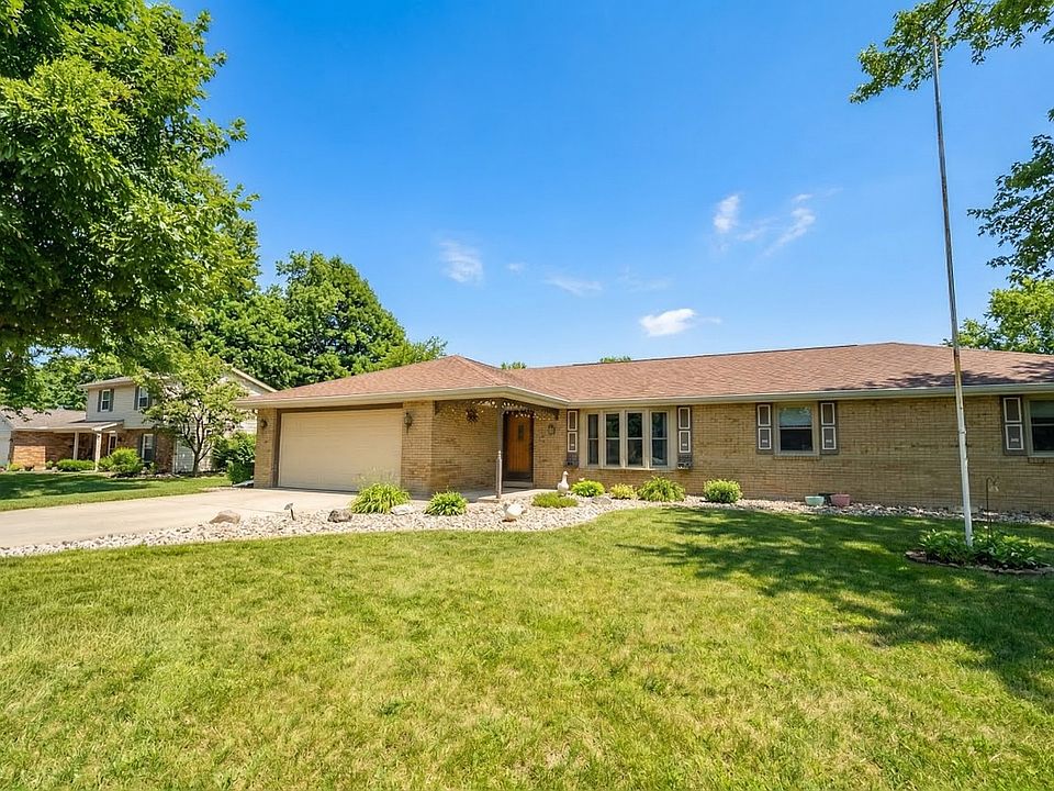 1st image of 2304 Meadow Way