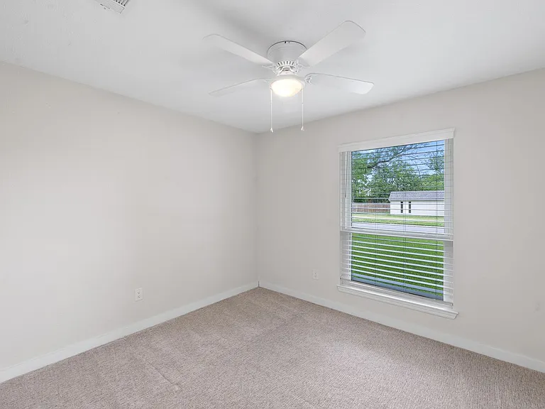1222 Haines Dr — Photo 14