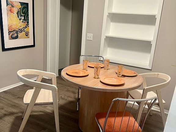 5th image of 204 Melody Ln
