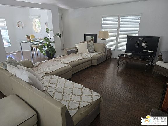5th image of 58 N Paseo Laredo