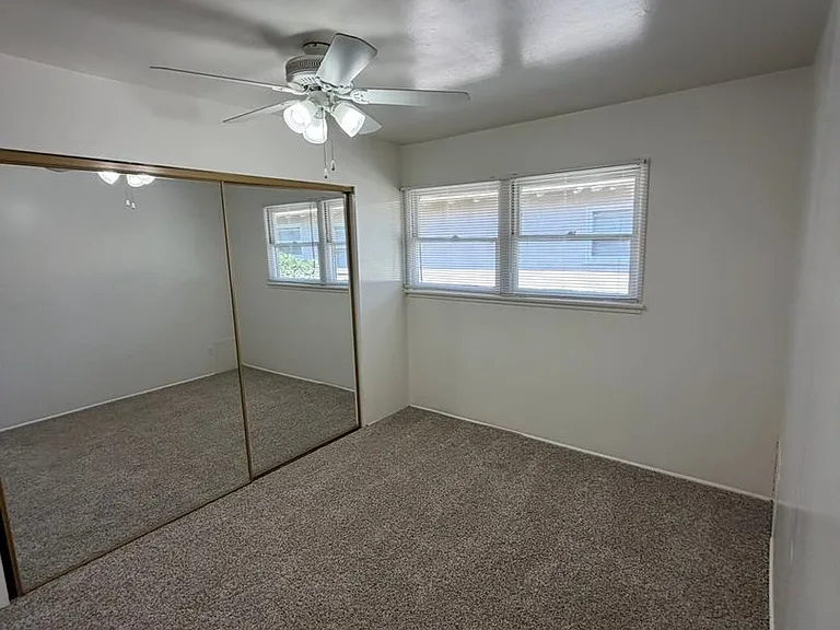 Spacious 2-bedroom apartment for rent — Photo 22