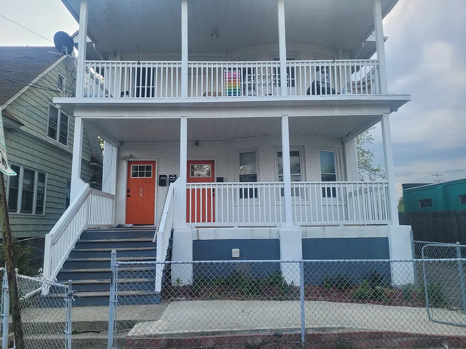 287-289 Davenport St #1