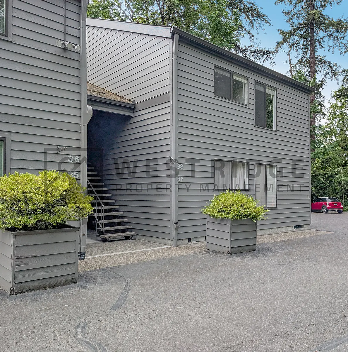 Photo 1 of 14 - 6745 SW Scholls Ferry Rd #38 - Beaverton, OR Primary Photo - 6745 SW Scholls Ferry Rd #38