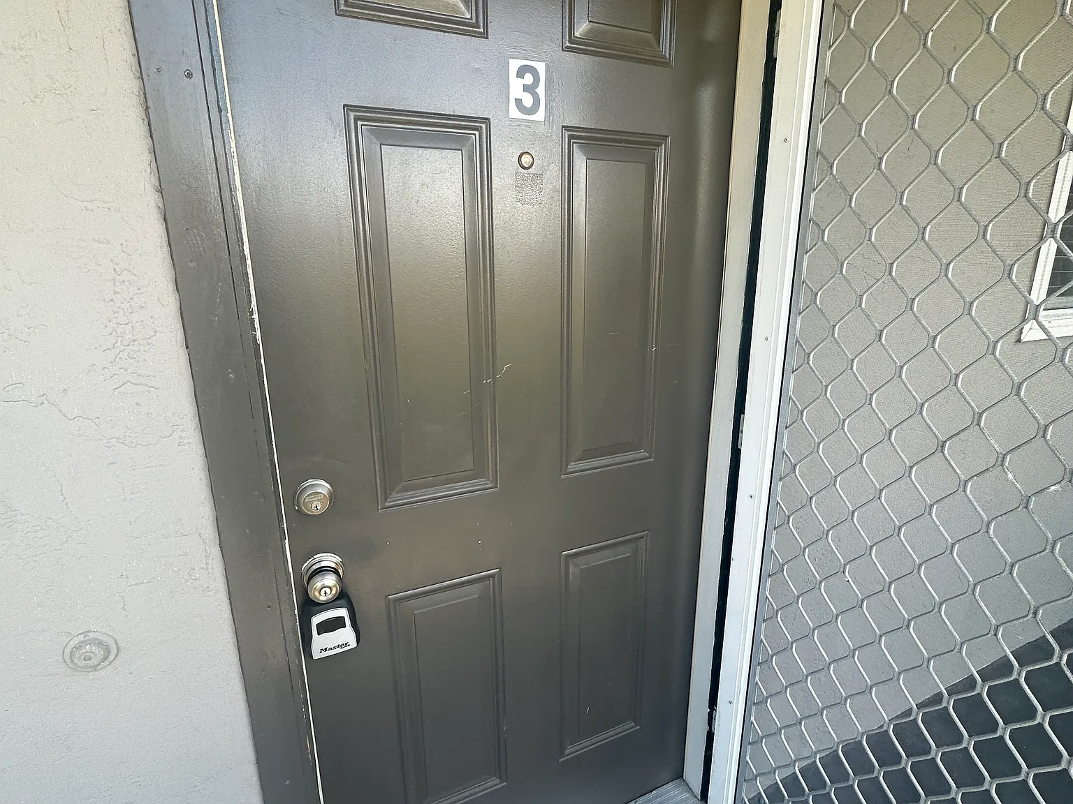 1 bed, 700 sqft, $1,800 — Photo 3