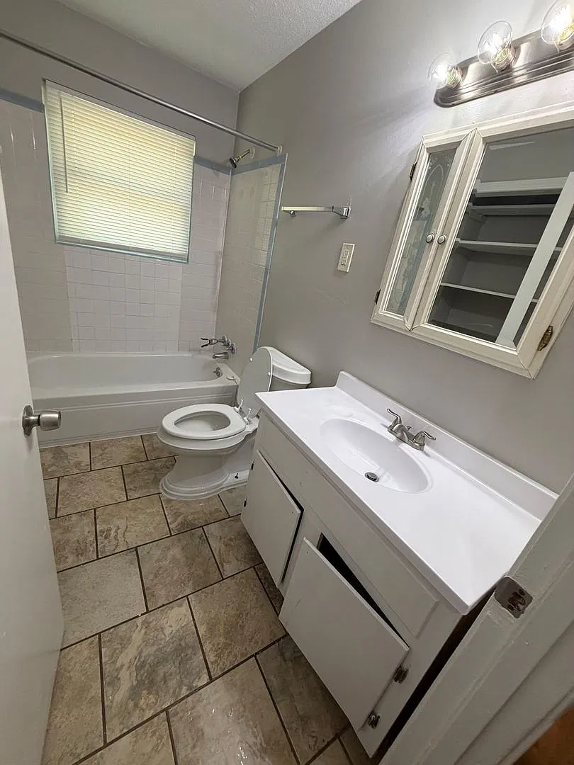 Welcome to 5068 Dianne Drive! — Photo 3