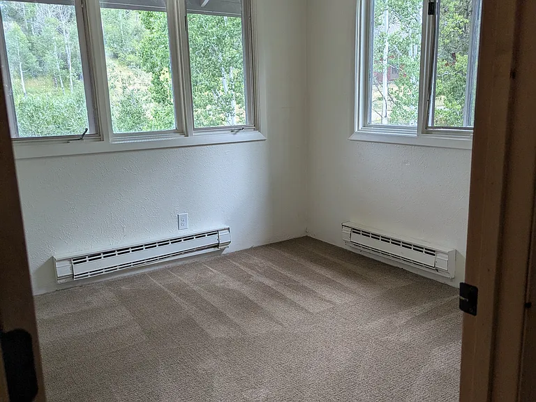 2562 Cortina Ln — Photo 15