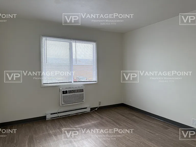 1914 Division St #1920 — Photo 15