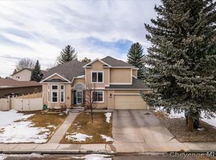 7210 Bridle Dr, Cheyenne, WY 82009