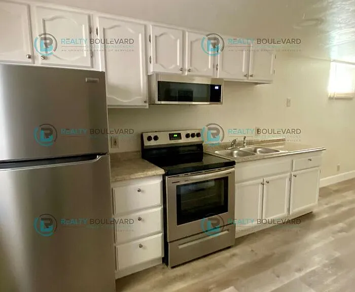 520 Locust St #B — Photo 5