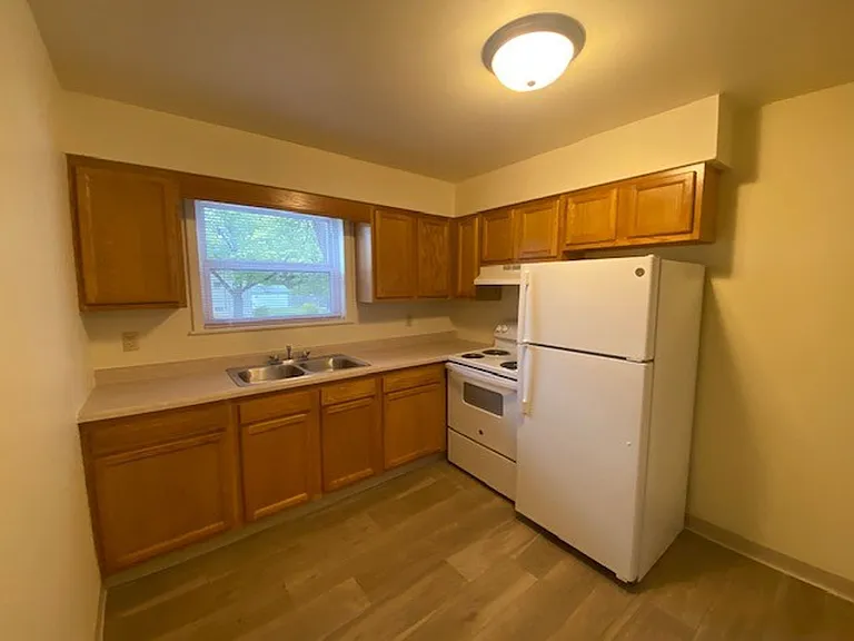 State Place Apartment Homes — Photo 35
