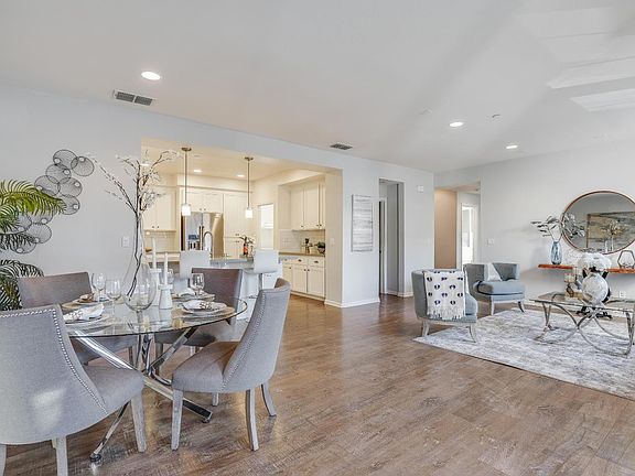 3rd image of 1290 Coyote Creek Way