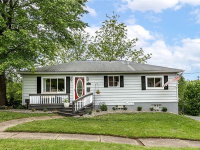 135 Garden Ave, Grove City, PA, 16127