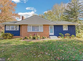 619 Gramar Rd, Mount Laurel, NJ 08054
