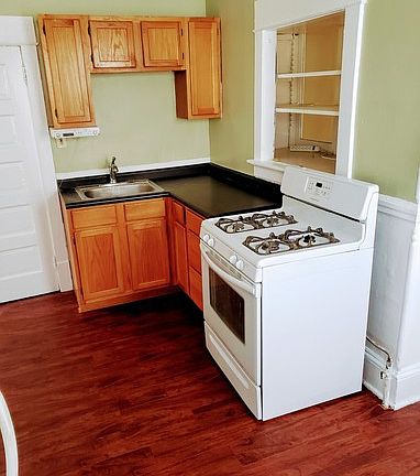 3rd image of 2955-57 N Farwell Ave #1720394