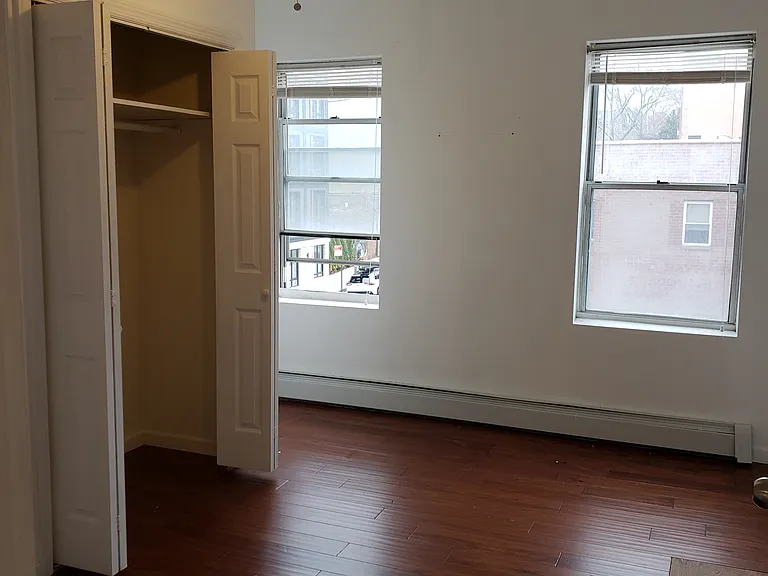 692 5th Ave #2 — Photo 6
