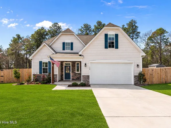 158 Woodsrun Street, Raeford, NC 28376