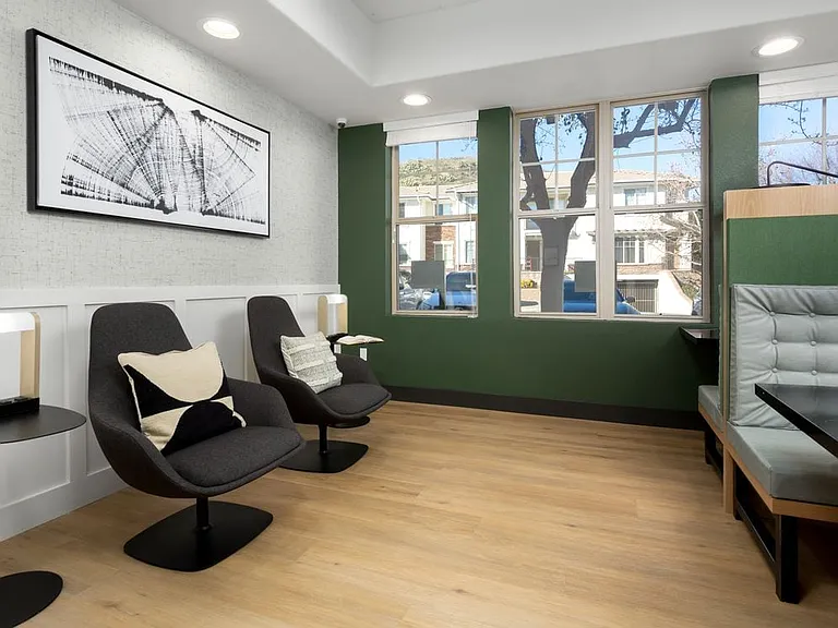Resident Lounge with Seating and Booths