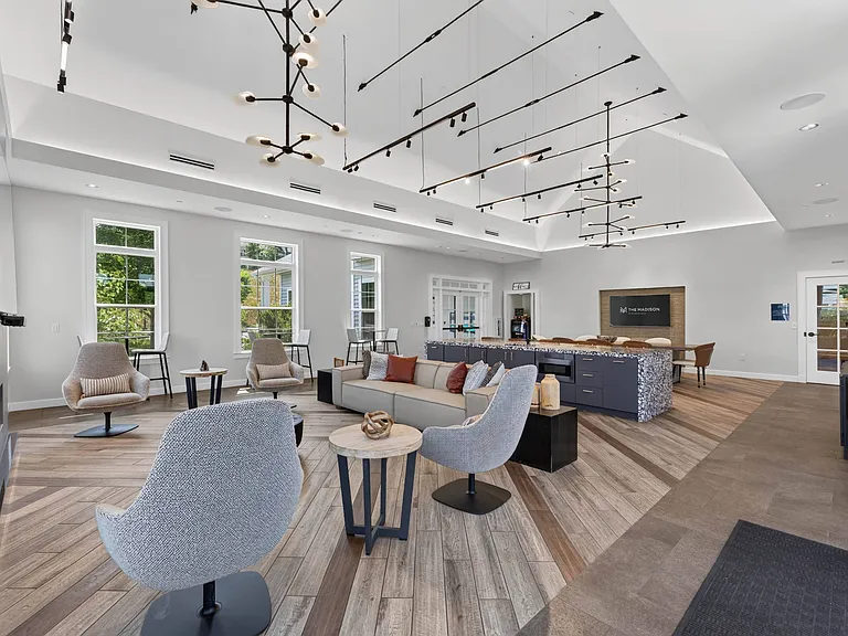 Clubhouse with WiFi, Smart TV, Coffee Bar & Catering Kitchen