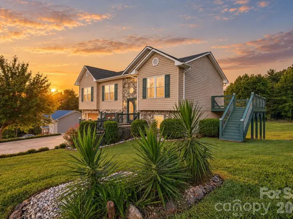 1260 Star Ln, Morganton, NC 28655