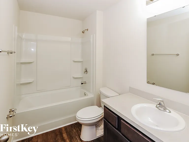 325 Jarama Cir — Photo 13