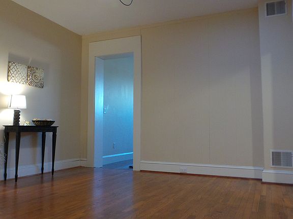 3rd image of 243 Bridge St #1
