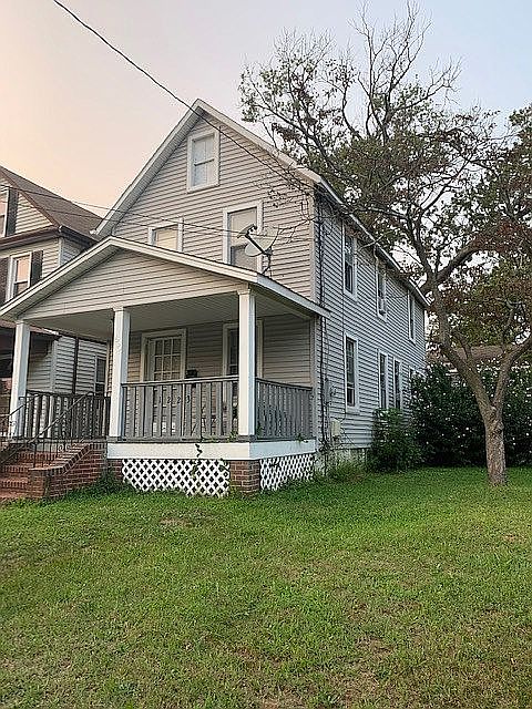 2nd image of 1223 8th Ave #2
