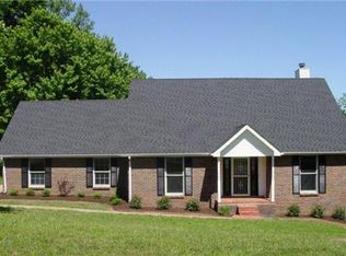 831 Vaughan Rd, Clarksville, TN 37043