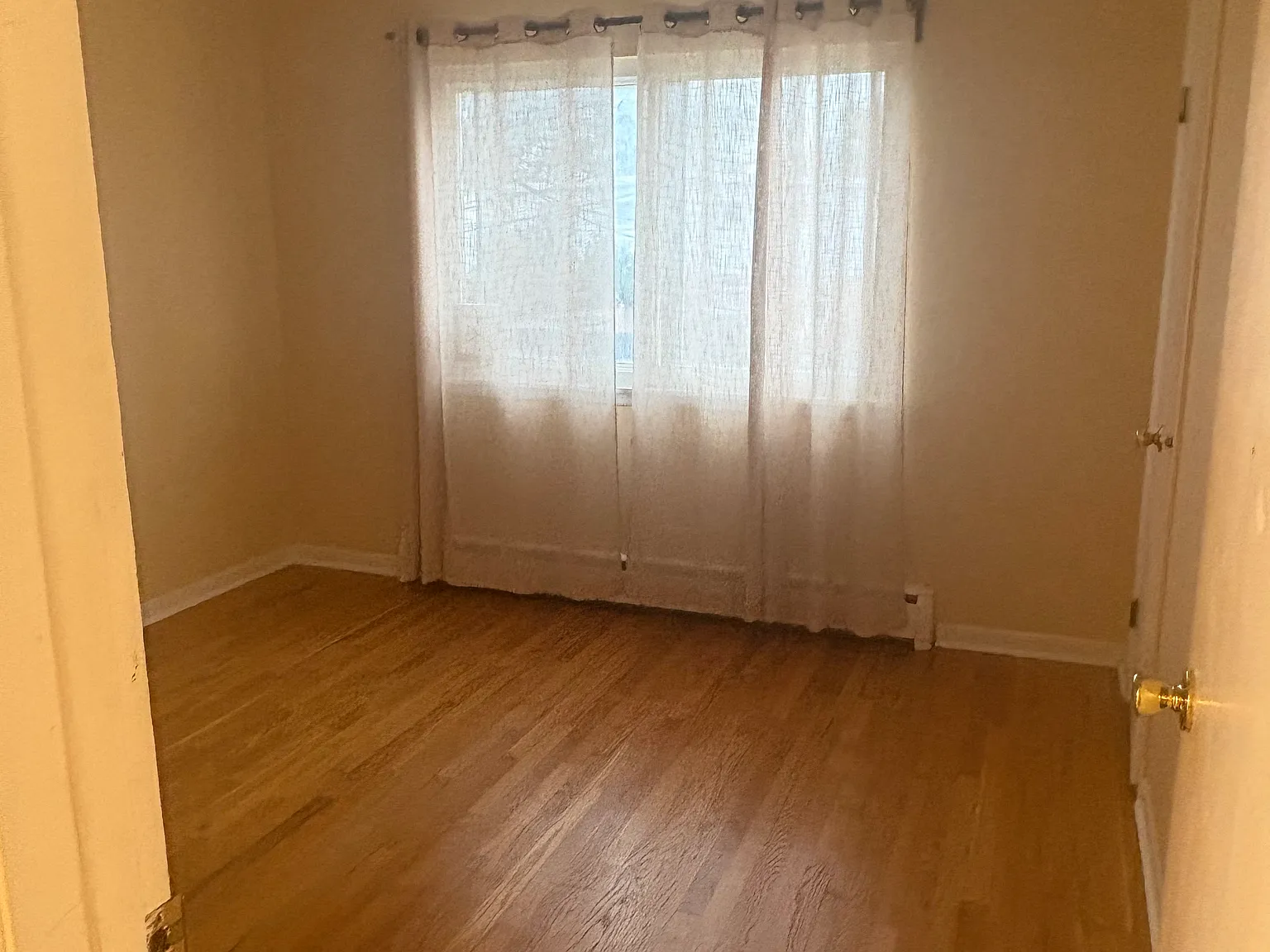 2 bed, $1,600 — Photo 4