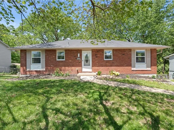 5414 NE Meadowbrook Rd, Kansas City, MO 64119