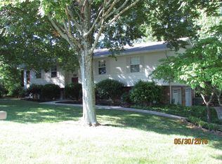 817 Springfield Rd, Maryville, TN 37804