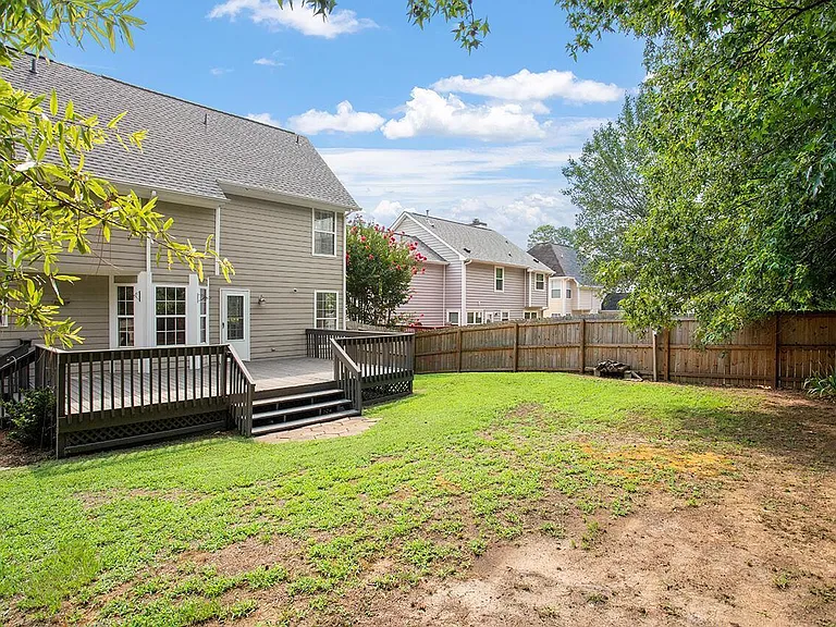 209 Trailview Dr — Photo 31