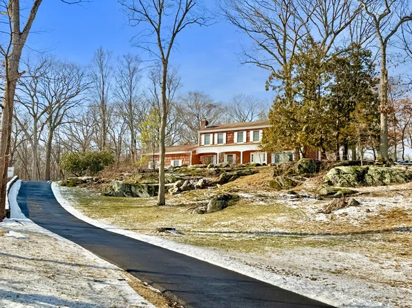35 Drum Hill Lane, Stamford, CT 06902