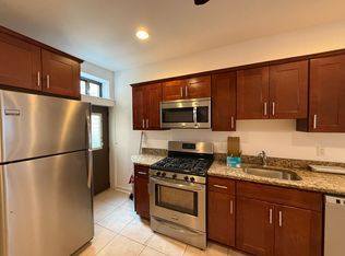 1920 S 10th St, Philadelphia, PA 19148