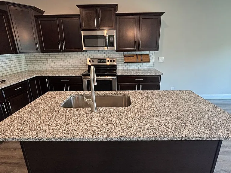 906 Recurve Ct — Photo 9