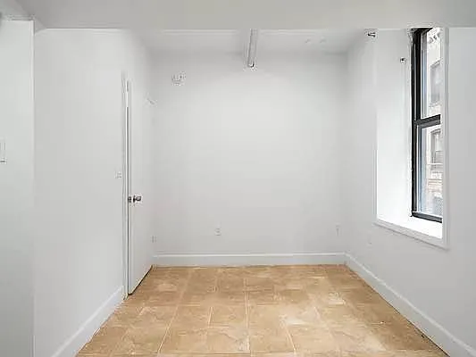 Rented by C2R Management LLC | media 16