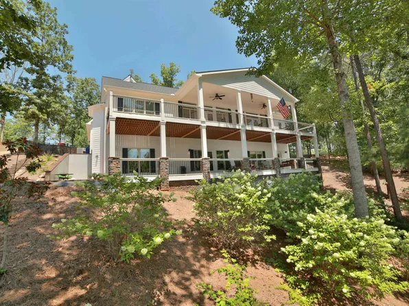 817 Creek Trl, Wedowee, AL 36278