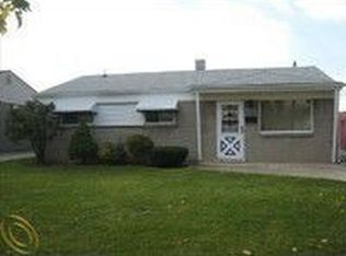 15200 Kennebec St, Southgate, MI 48195