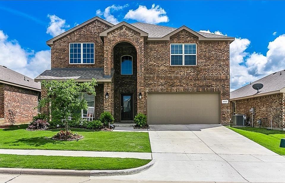 1st image of 14600 Highland Cir