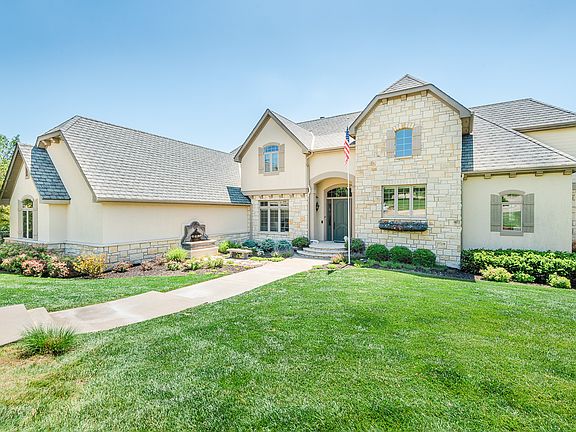 2nd image of 1622 Wyndham Heights Dr