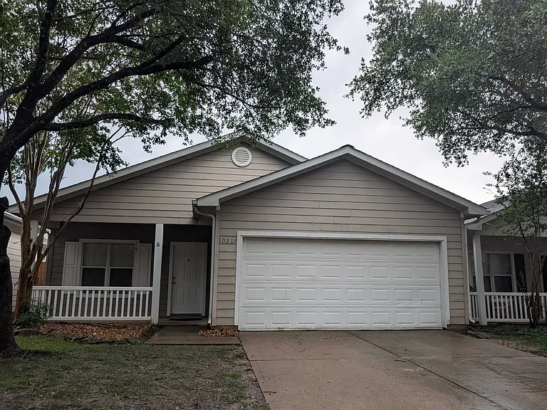 10215 Checkerberry Park Ln — Photo 1
