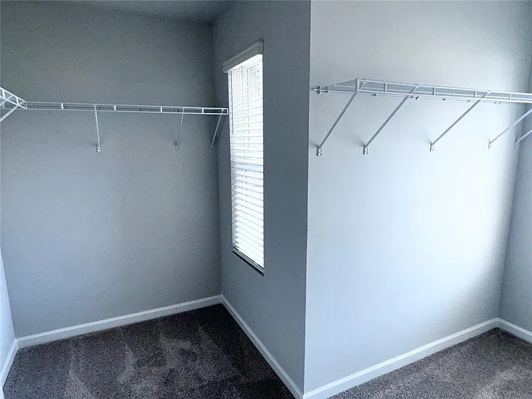 2618 Swan Lake Dr — Photo 10