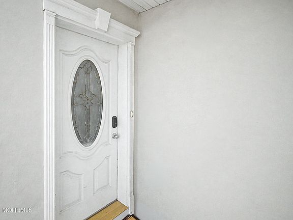 4th image of 1301 Boulevard #10