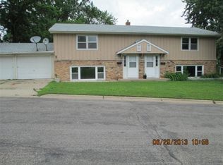 201 11th Ave N, South Saint Paul, MN 55075