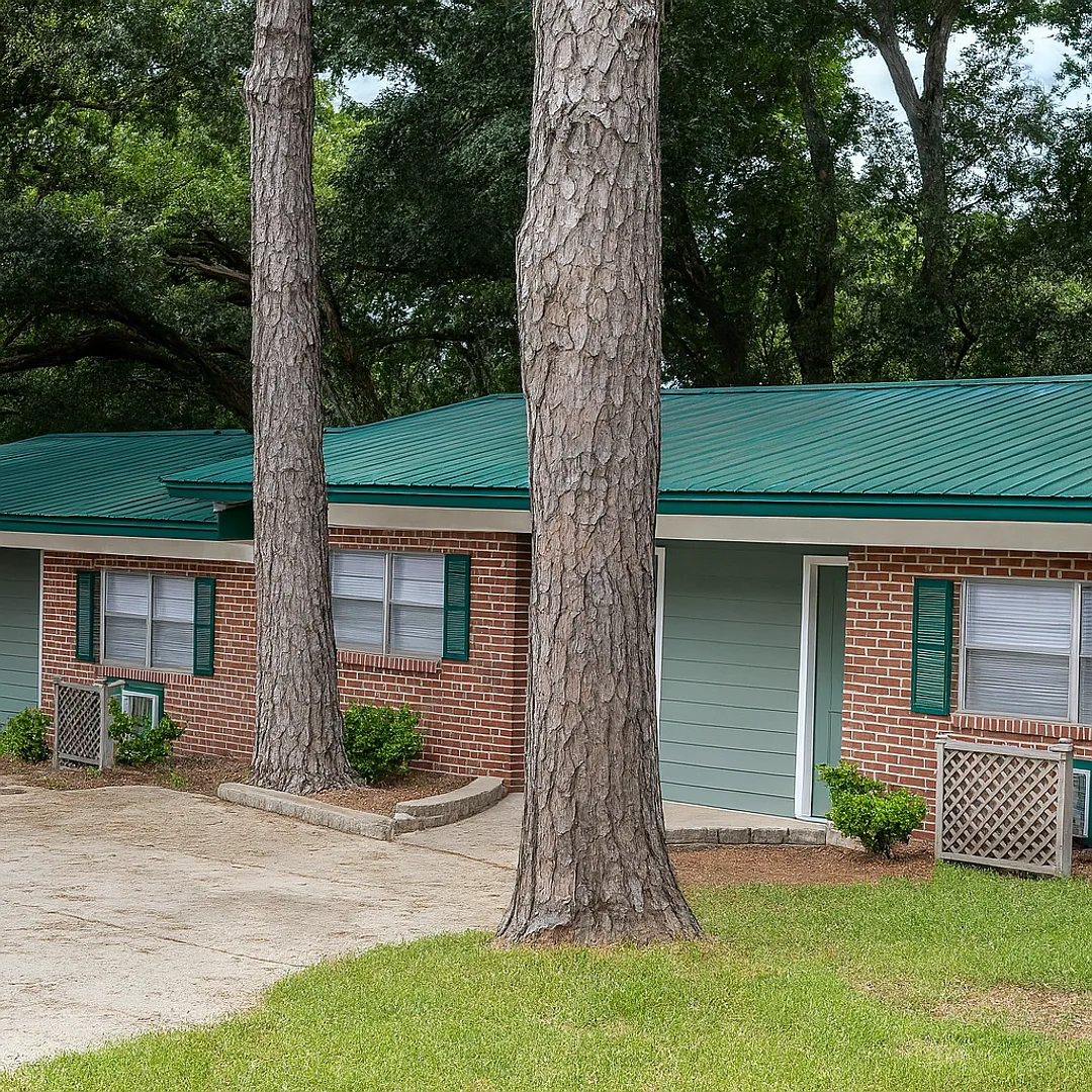 1862 W Pensacola St — Photo 1