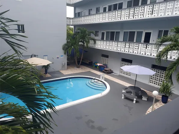 1818 Rodman St APT 2C, Hollywood, FL 33020