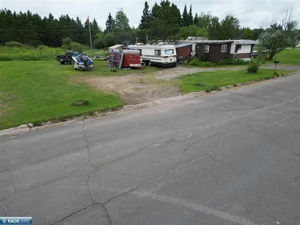 408 S 2nd St E, Aurora, MN 55705