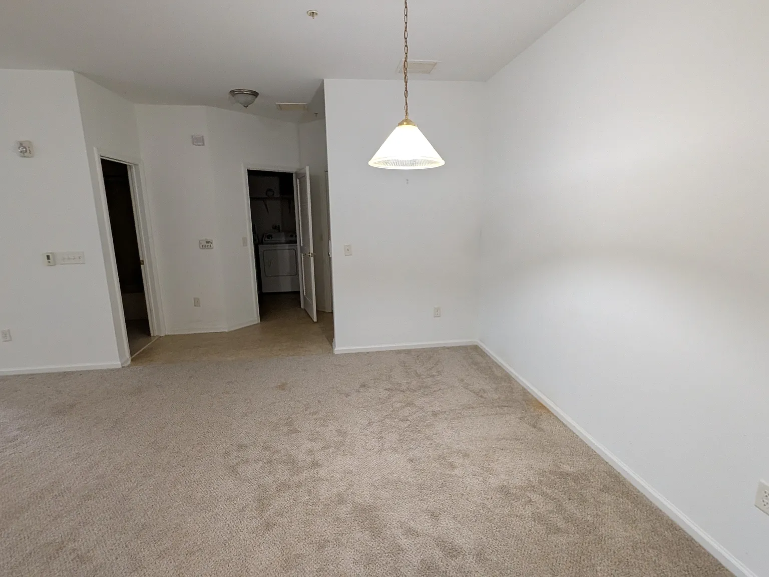2 bed, 1631 sqft, $2,400 — Photo 2