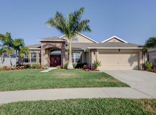 162 Star Shell Dr, Apollo Beach, FL 33572