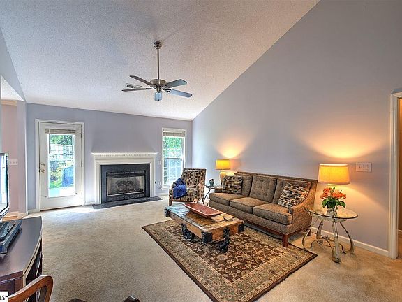 3rd image of 3 Boysenberry Dr
